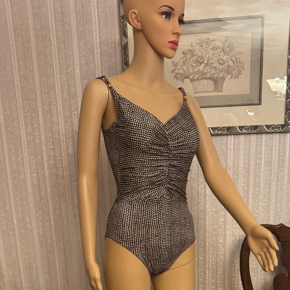 Beautiful swiming suit size s